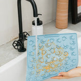 LRG BLUE PAW PRINT LICKMAT
