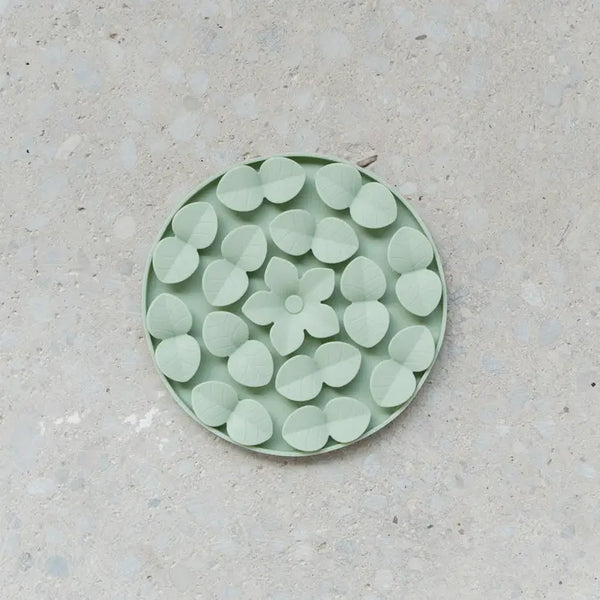 SAGE GREEN SNUFFLE MAT