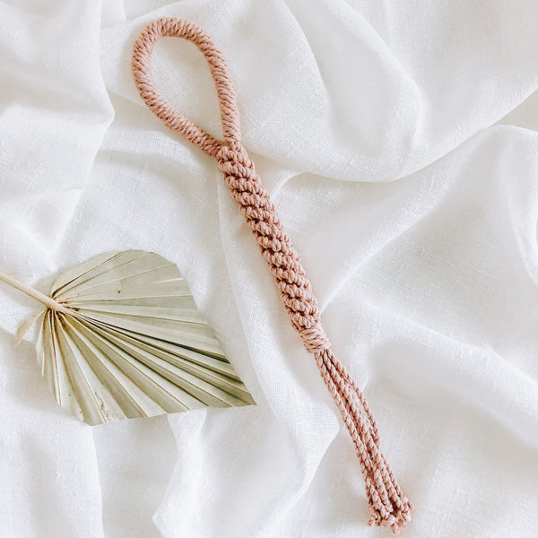 Macrame Rope Tug Toy-Blush
