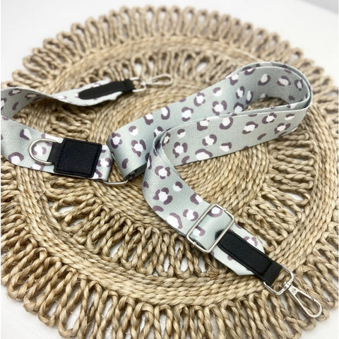 WALKING BAG STRAP-SAGE LEOPARD